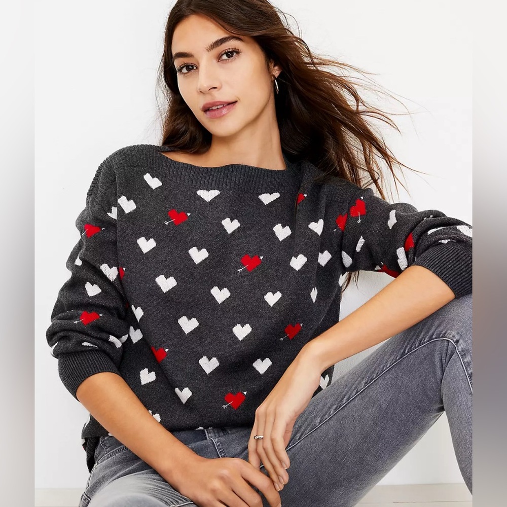 LOFT Heart Boatneck Sweater Size‎ Small Excellent!